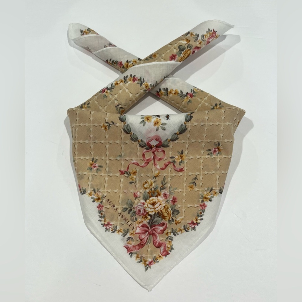Handkerchief LAURA ASHLEY Vtg Woman Mini Scarf Floral Cotton Pocket Square 19”